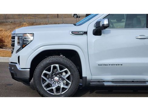 New 2026 GMC Sierra 1500 SLT w/ SLT Premium Plus Package AWD/4WD image 7