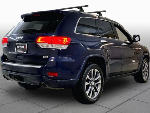 Used 2018 Jeep Grand Cherokee Overland AWD/4WD image 12
