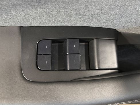 Used 2025 Tesla Model 3 Long Range RWD image 16
