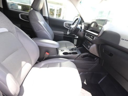 Used 2025 Ford Bronco Sport Badlands image 14