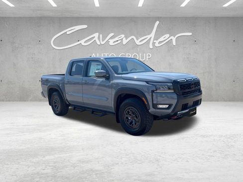 New 2026 Nissan Frontier PRO-4X w/ Pro-4x Convenience Package image 2