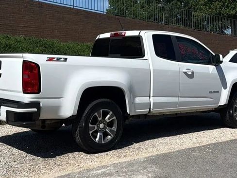 Used 2016 Chevrolet Colorado Z71 AWD/4WD image 7