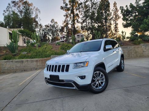 Used 2015 Jeep Grand Cherokee Limited AWD/4WD image 3