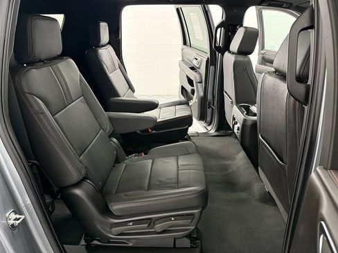 Used 2024 Chevrolet Suburban RST w/ Luxury Package image 16