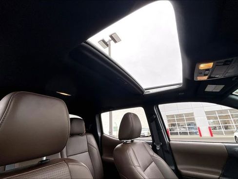 Used 2023 Toyota Tacoma Limited w/ Black Out Package (TMS) image 22