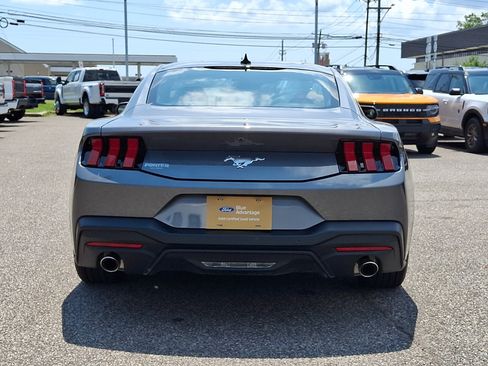 Certified 2026 Ford Mustang Coupe RWD image 9