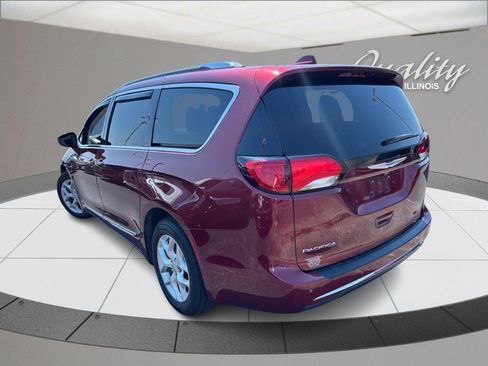 Used 2020 Chrysler Pacifica Touring-L Plus w/ Tire & Wheel Group FWD image 6