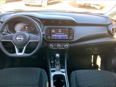 Used 2024 Nissan Kicks SV image 15