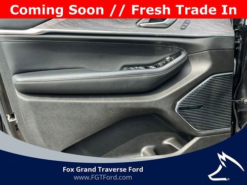 Used 2024 Jeep Grand Cherokee L Overland w/ Trailer Tow Package image 14