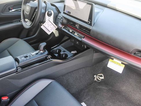 New 2026 Toyota Prius Plug-In Hybrid image 18