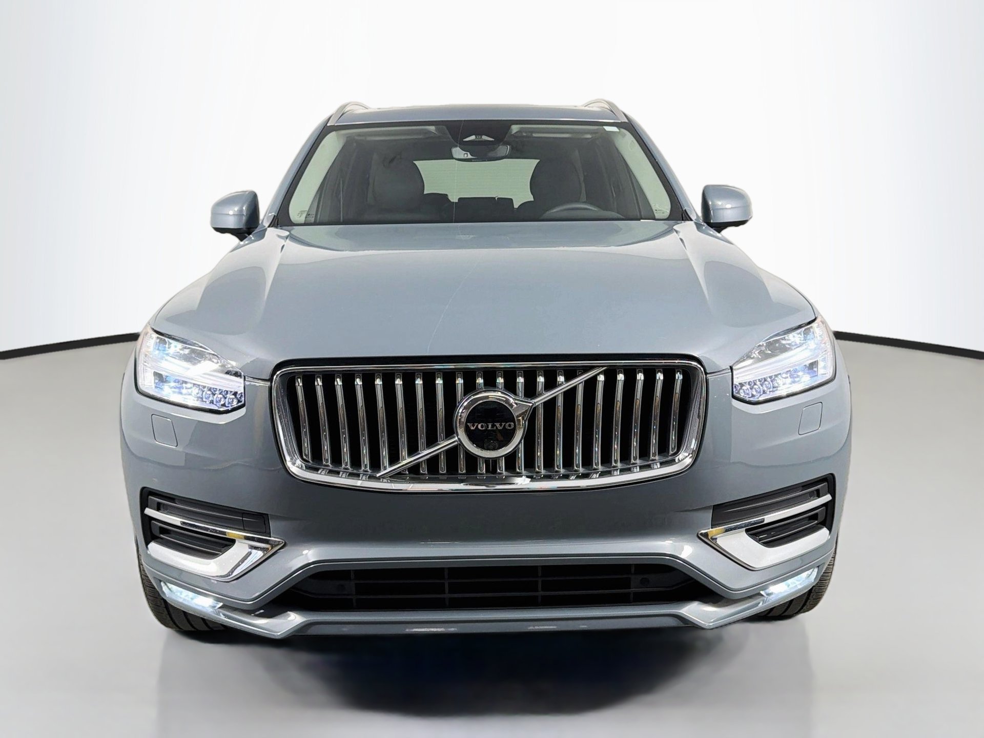 Used 2023 Volvo XC90 B6 Plus w/ Protection Package Premier AWD/4WD image 2