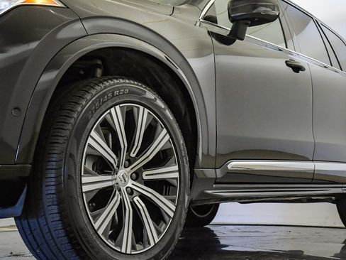 Certified 2025 Volvo XC90 B6 Plus image 10