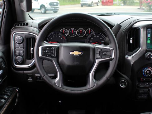 Used 2022 Chevrolet Silverado 2500 LT w/ Convenience Package image 20