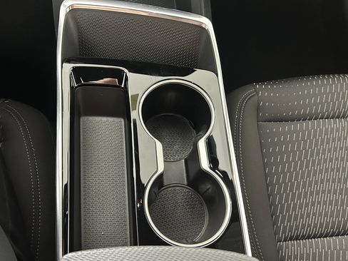 Used 2025 Chevrolet Equinox LT image 30