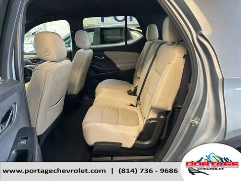 Used 2023 Chevrolet Traverse LS image 27