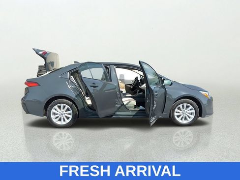 Used 2024 Toyota Corolla LE w/ LE Convenience Package FWD image 16