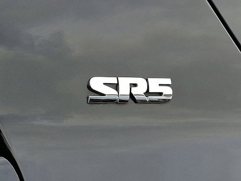 Used 2018 Toyota 4Runner SR5 image 34