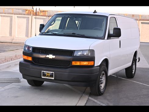 Used 2022 Chevrolet Express 2500 w/ Driver Convenience Package RWD image 1