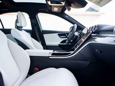 Used 2024 Mercedes-Benz C 300 4MATIC Sedan image 34