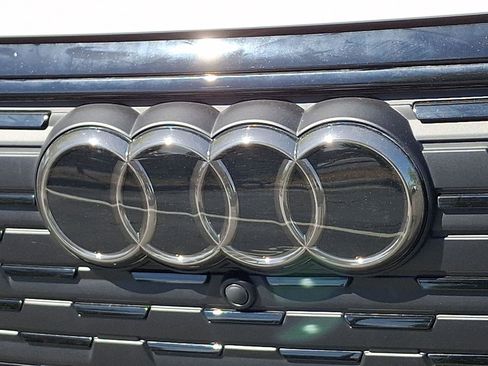 New 2025 Audi Q4 e-tron Premium Plus AWD/4WD image 21