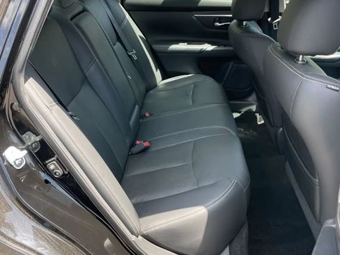 Used 2016 Nissan Altima 2.5 SL w/ 2.5 Technology w/LED Package FWD image 25