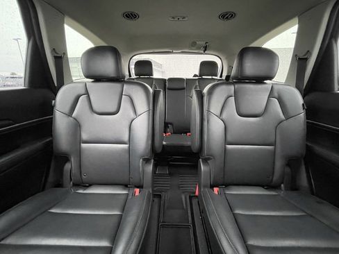 Used 2025 Kia Telluride S image 31