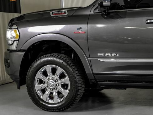 Used 2022 RAM 2500 Limited AWD/4WD image 12