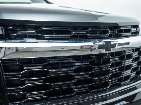 New 2026 Chevrolet Traverse LT w/ Sun and Wheel Package image 12