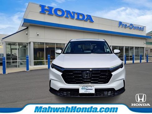 Used 2023 Honda CR-V EX image 2