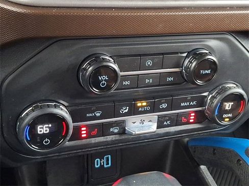 Used 2023 Ford Bronco Outer Banks image 19