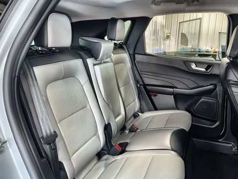 New 2025 Ford Escape SE FWD image 28