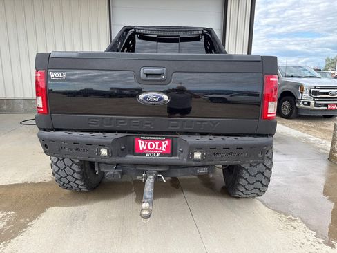 Used 2016 Ford F250 Lariat w/ Chrome Package image 9