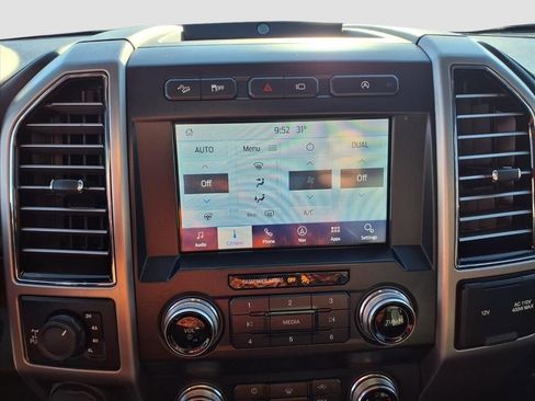 Used 2019 Ford F150 Platinum w/ Equipment Group 701A Luxury image 16