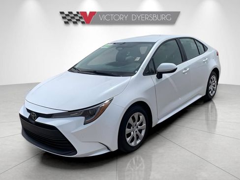 Used 2026 Toyota Corolla LE FWD image 4