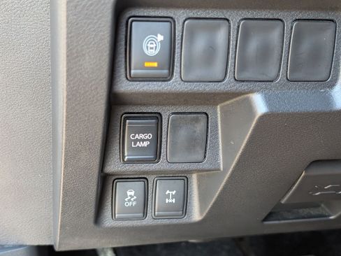 Used 2026 Nissan Frontier PRO-4X AWD/4WD image 25