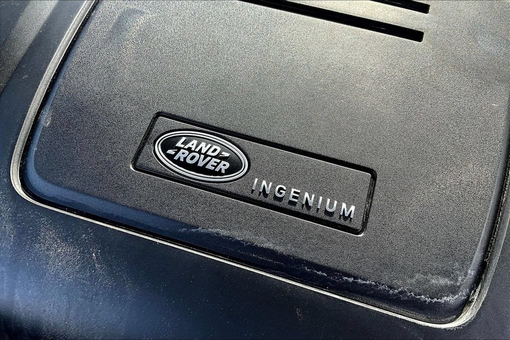 Used 2024 Land Rover Discovery S AWD/4WD image 31
