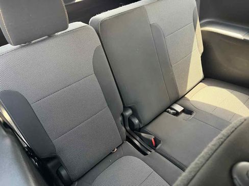 Used 2018 Chevrolet Traverse LT AWD/4WD image 17