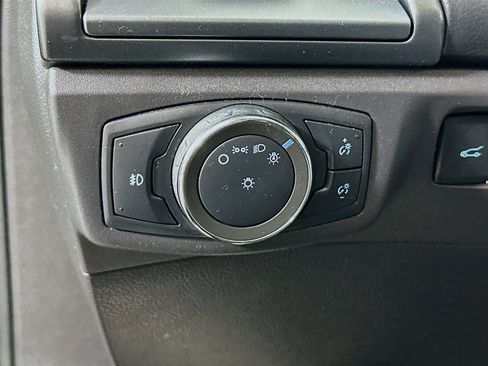 Used 2016 Ford Fusion Titanium FWD image 16