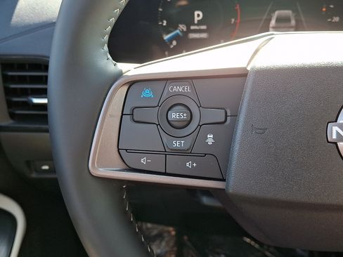 Used 2026 Nissan Sentra SL w/ Floor Mat Package FWD image 19