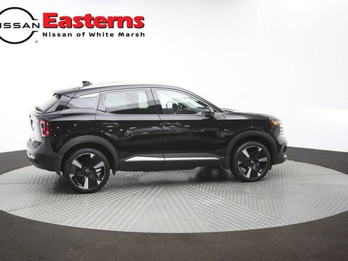 Used 2026 Nissan Kicks SR w/ SR Premium Package AWD/4WD image 46