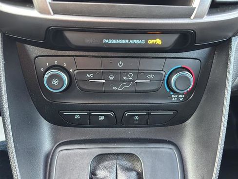 Certified 2022 Ford Transit Connect XL image 23