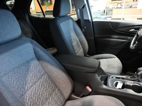 Used 2024 Chevrolet Equinox LT image 8