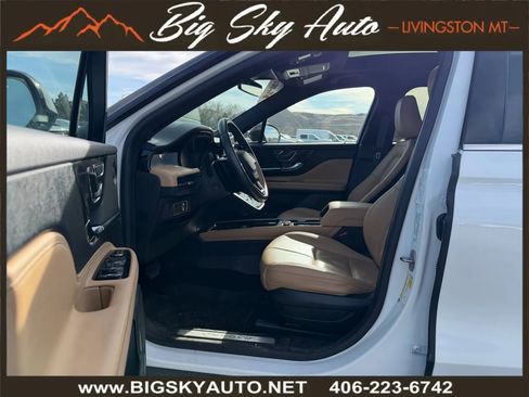 Used 2021 Lincoln Corsair Reserve w/ Equipment Group 201A image 12