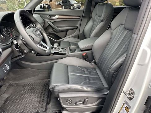 Used 2023 Audi Q5 2.0T Premium w/ Convenience Package AWD/4WD image 22