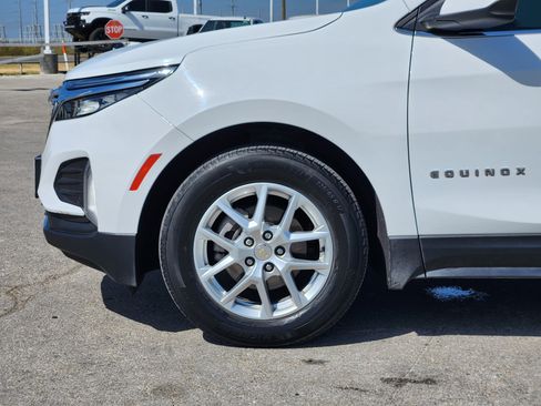 Used 2023 Chevrolet Equinox LT FWD image 9