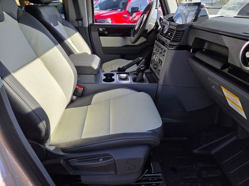 Used 2025 INEOS Grenadier Fieldmaster Edition image 16