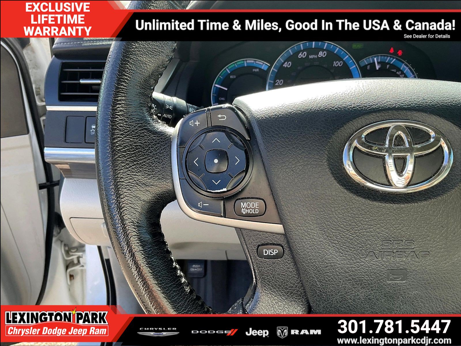 Used 2012 Toyota Camry XLE w/ Leather Pkg FWD image 11