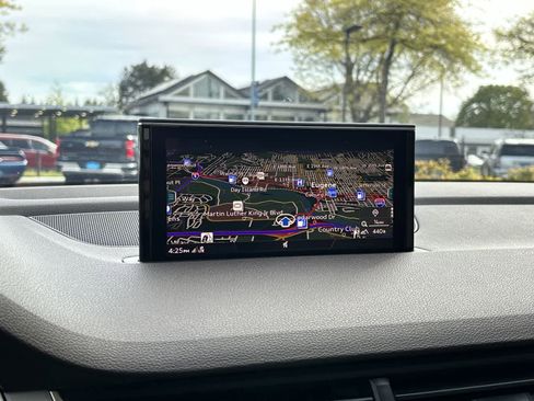 Used 2019 Audi Q7 2.0T Premium w/ Convenience Package AWD/4WD image 22