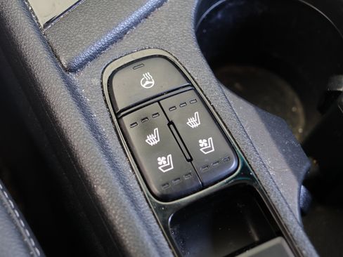 Used 2021 Kia Niro EX Premium FWD image 27