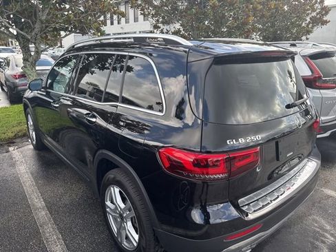 Certified 2021 Mercedes-Benz GLB 250 image 4